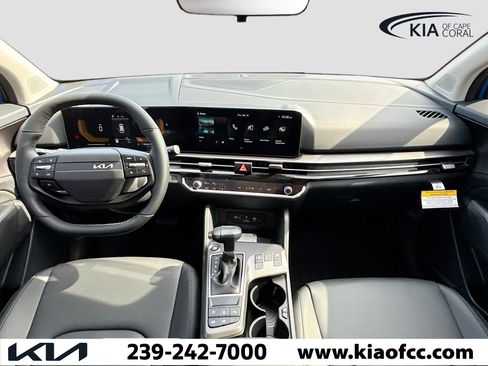 New 2026 Kia Sportage EX FWD image 15