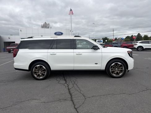 Certified 2025 Ford Expedition Max King Ranch AWD/4WD image 2