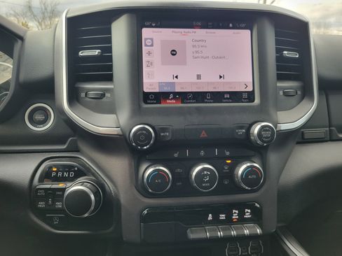 Used 2023 RAM 1500 Big Horn image 12