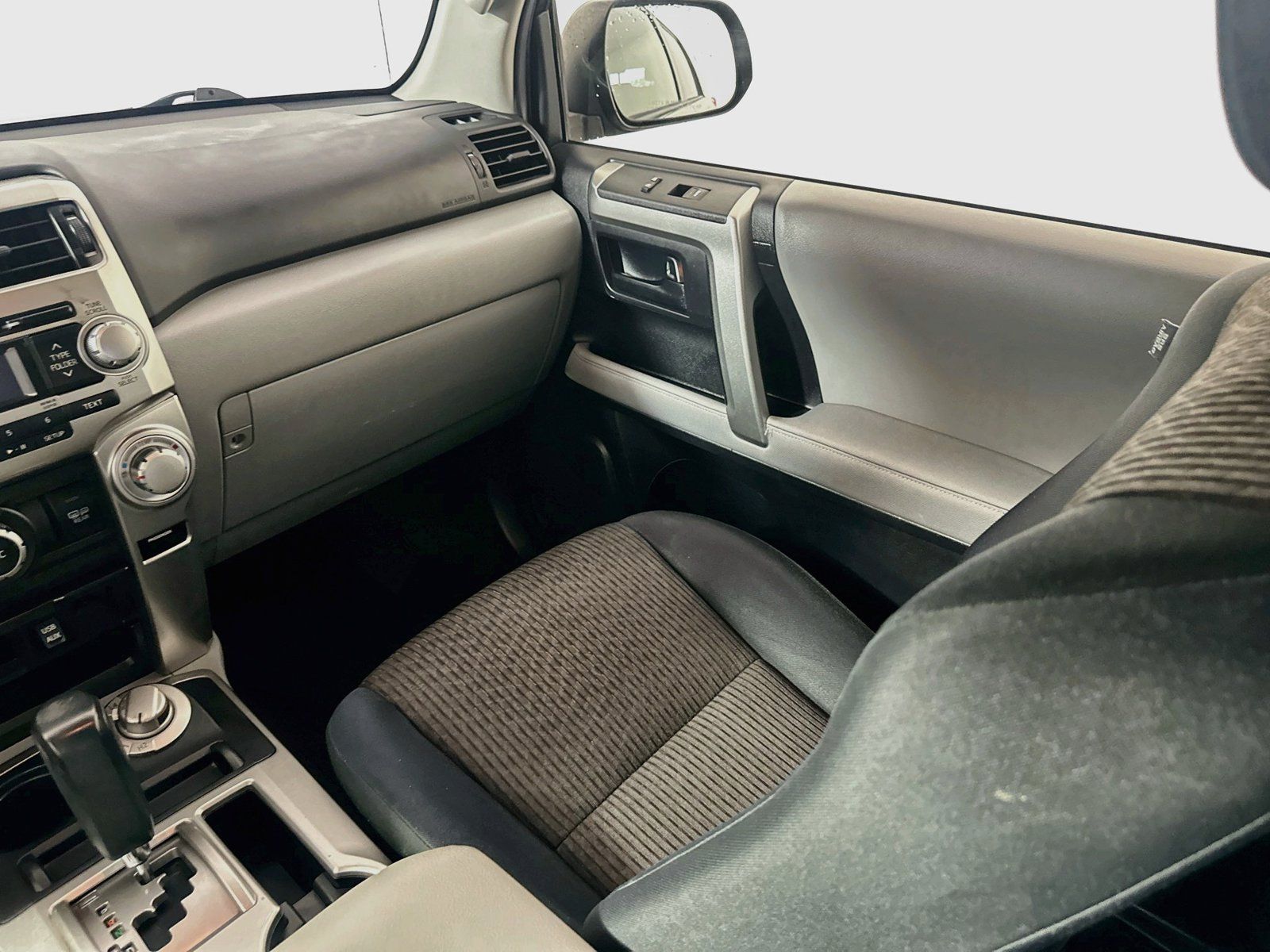 Used 2013 Toyota 4Runner SR5 AWD/4WD image 20