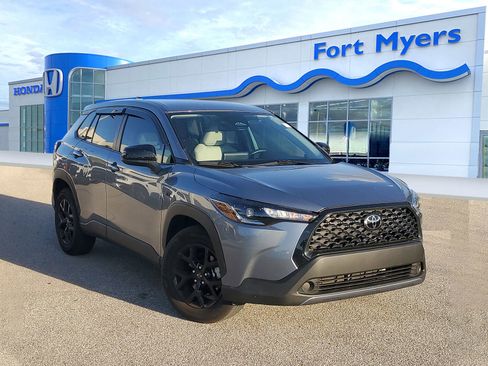 Used 2024 Toyota Corolla Cross L image 1