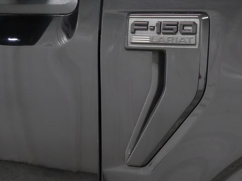 Used 2025 Ford F150 Lariat AWD/4WD image 34