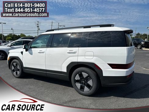 Used 2026 Hyundai Santa Fe SEL AWD/4WD image 4
