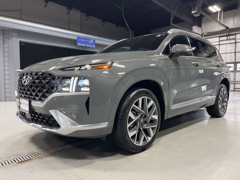 Used 2023 Hyundai Santa Fe Calligraphy AWD/4WD image 3