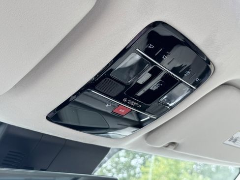 Used 2025 Hyundai Santa Fe Calligraphy image 32