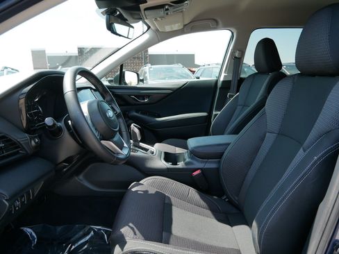 Used 2025 Subaru Outback Premium AWD/4WD image 33