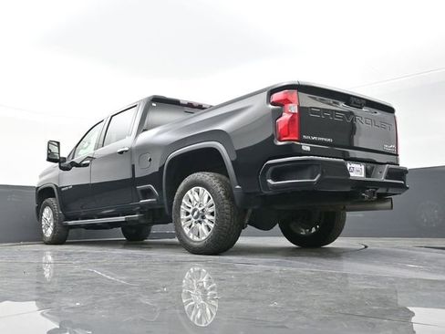 Used 2020 Chevrolet Silverado 3500 High Country w/ Z71 Off-Road Package image 43