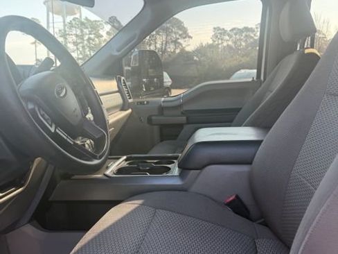 Used 2022 Ford F350 XLT w/ XLT Premium Package AWD/4WD image 13