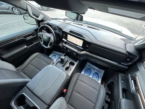 Used 2023 Chevrolet Silverado 1500 LT AWD/4WD image 17