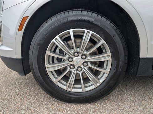 Used 2017 Cadillac XT5 Luxury image 10