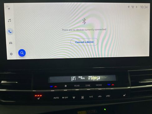 Used 2025 Toyota Sienna XLE image 28