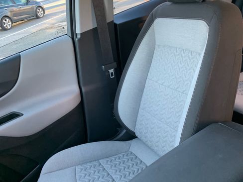 Used 2024 Chevrolet Equinox LS w/ Driver Confidence II Package image 20