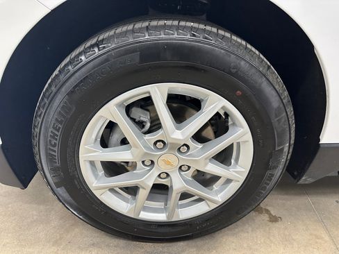 Certified 2022 Chevrolet Equinox LT image 36