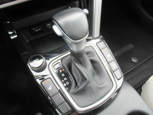 Used 2023 Kia Seltos EX image 34