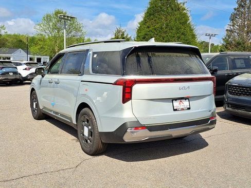 New 2026 Kia Carnival SX FWD image 6