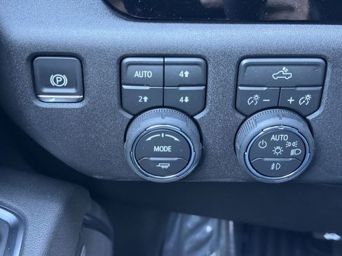 New 2026 Chevrolet Silverado 1500 RST w/ Convenience Package II AWD/4WD image 11
