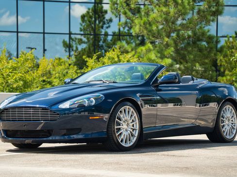 Used 2006 Aston Martin DB9 Volante RWD image 4