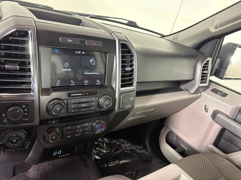 Used 2016 Ford F150 XLT w/ Equipment Group 302A Luxury AWD/4WD image 17