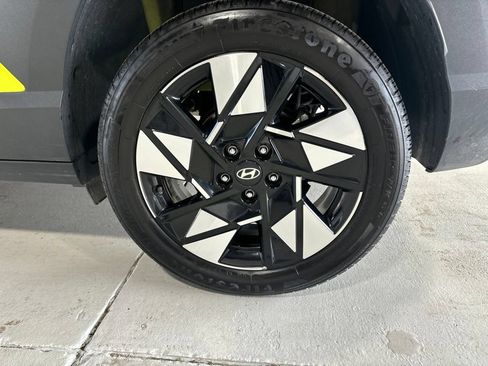 Used 2024 Hyundai Kona SEL AWD/4WD image 7