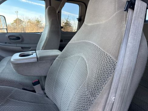 Used 2000 Ford F150 XL image 15