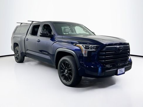 Used 2025 Toyota Tundra Limited AWD/4WD image 3