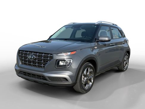 Used 2024 Hyundai Venue SEL image 1