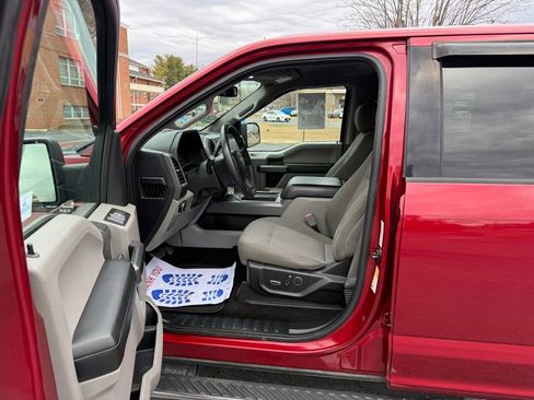 Used 2018 Ford F150 XLT w/ Equipment Group 302A Luxury image 5