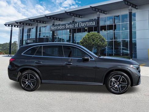 Certified 2025 Mercedes-Benz GLC 300 4MATIC image 3