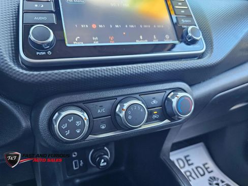 Used 2022 Nissan Kicks S FWD image 26