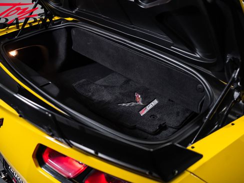 Used 2016 Chevrolet Corvette Z06 w/ 3LZ Preferred Equipment Group RWD image 59