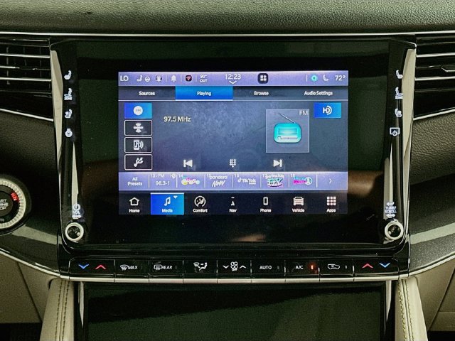 Used 2022 Jeep Wagoneer Series I w/ Convenience Group I AWD/4WD image 16