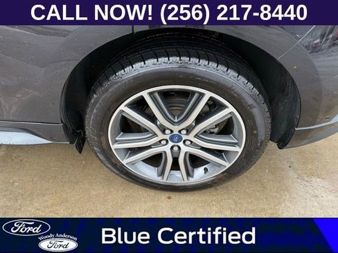Used 2019 Ford Edge Titanium w/ Equipment Group 301A FWD image 4