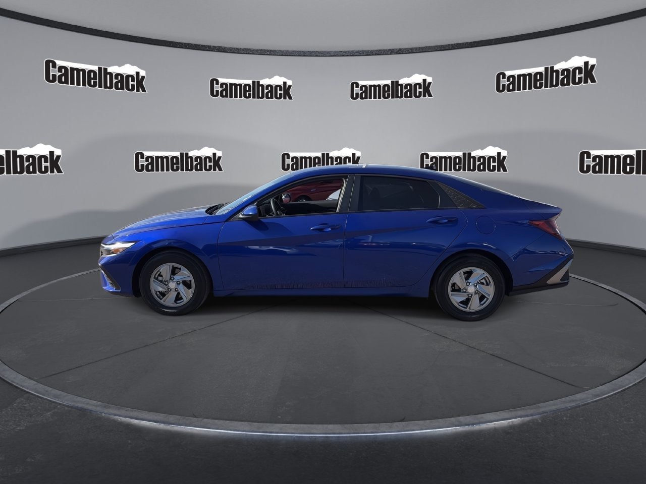 Certified 2025 Hyundai Elantra SE FWD image 4