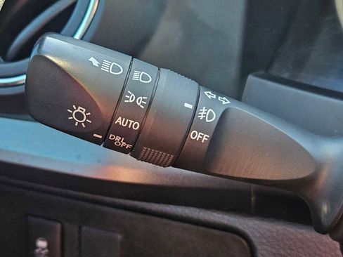 Used 2022 Toyota Tacoma TRD Sport image 25