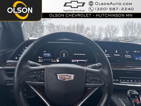 Used 2022 Cadillac Escalade ESV Premium Luxury Platinum image 15