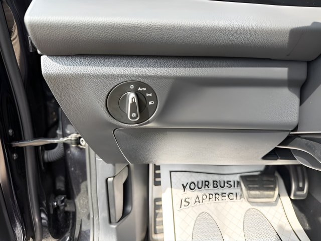Used 2025 Volkswagen Jetta Sport FWD image 16