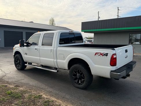 Used 2012 Ford F250 Lariat w/ Lariat Interior Pkg image 6