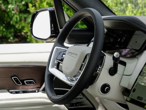 New 2026 Land Rover Range Rover SE AWD/4WD image 19