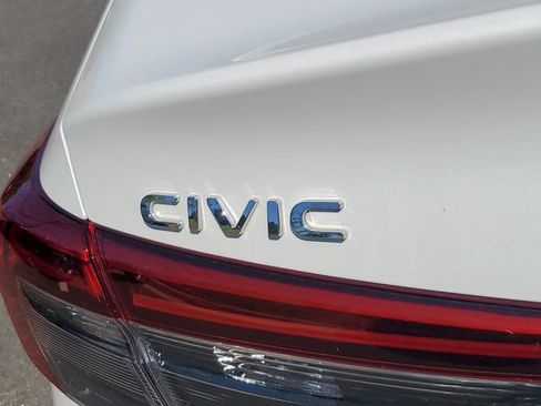 Used 2024 Honda Civic Sport image 14