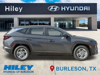 New 2026 Hyundai Tucson SE video 3