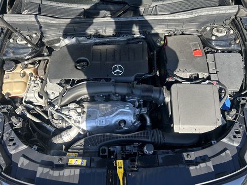 Certified 2022 Mercedes-Benz GLB 250 w/ Premium Package Lite image 36