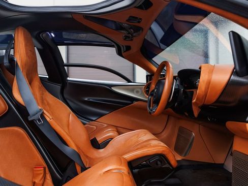 Used 2020 McLaren Speedtail RWD image 54