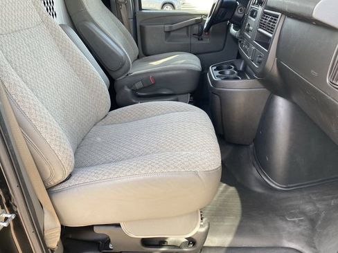Used 2021 Chevrolet Express 2500 w/ Driver Convenience Package image 26