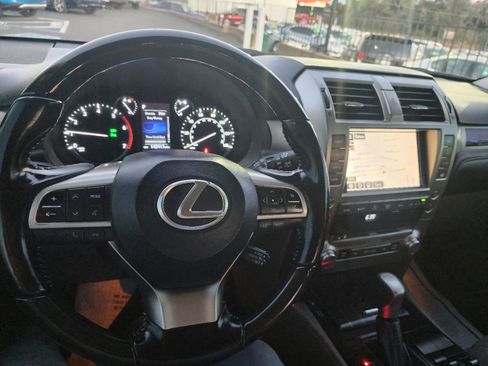 Used 2021 Lexus GX 460 Premium w/ Premium Package image 20