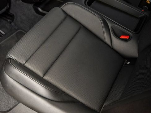 Certified 2020 Porsche Taycan 4S AWD/4WD image 33