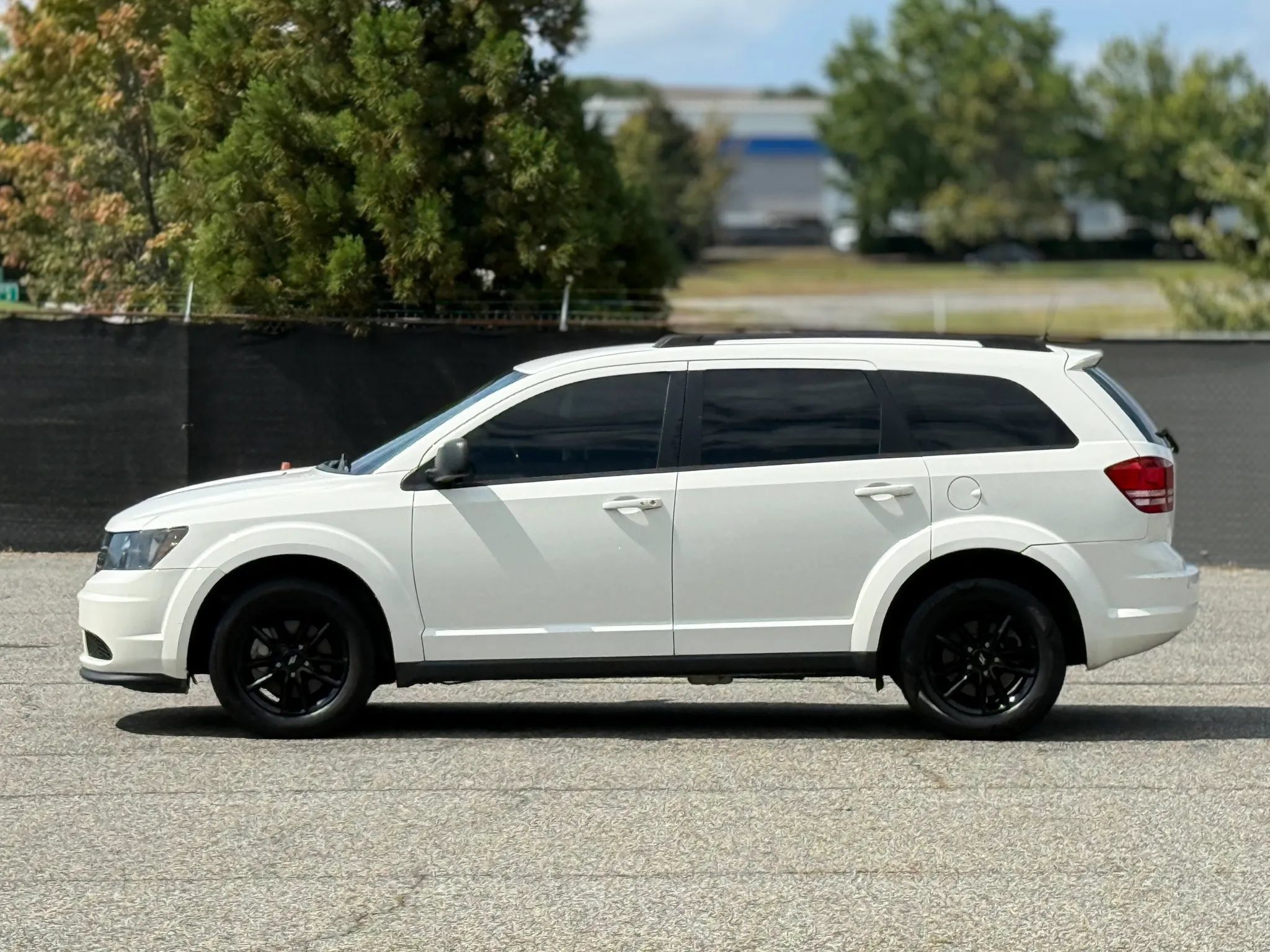 Used 2020 Dodge Journey SE w/ SE Popular Equipment Group FWD image 8