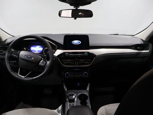 Used 2022 Ford Escape SE w/ Cold Weather Package image 16