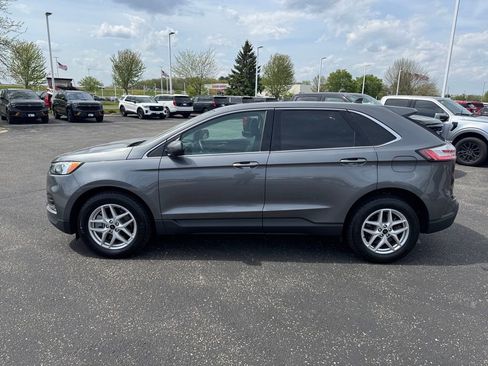 Used 2024 Ford Edge SEL w/ Convenience Package AWD/4WD image 8