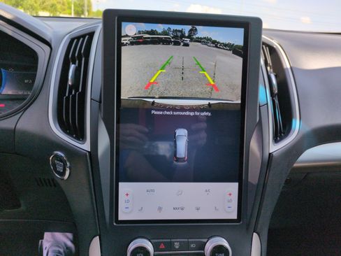 Used 2023 Ford Edge SEL image 22