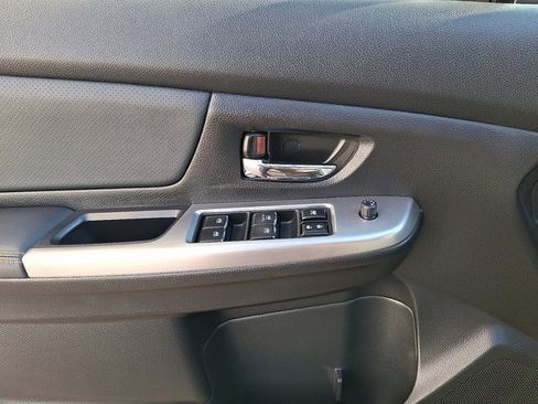 Used 2016 Subaru Crosstrek 2.0i Limited image 11